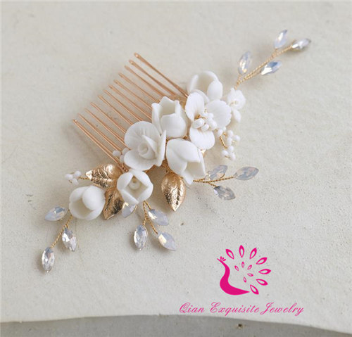 Clay flowers Hair Combs