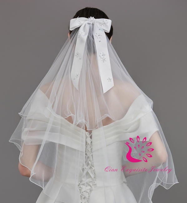 Bridal Veils with Hair Combs and Bowknot