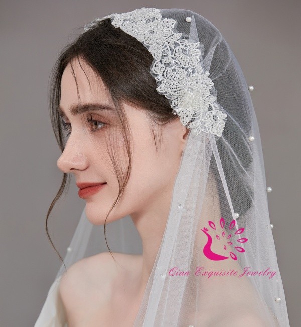 Bridal Veils with Pearls and Clips
